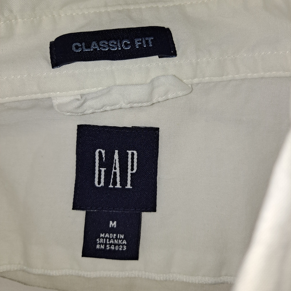 GAP white collared long sleeve button up shirt classic fit size medium blouse - Picture 9 of 14